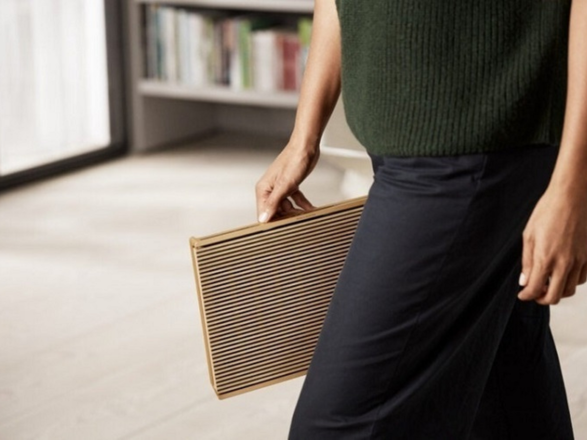 Chi tiết Loa B&O Beosound Level Gold Tone / Light Oak (Openbox) - Hình 4